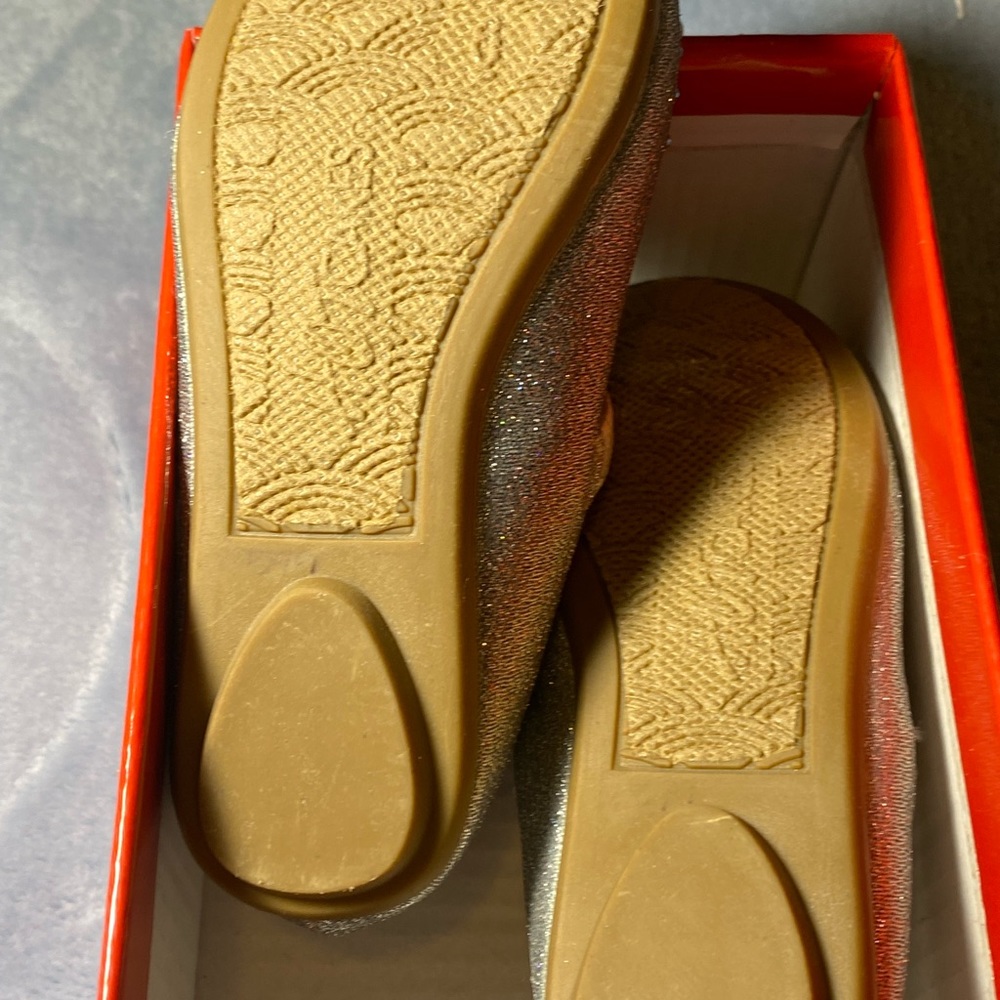 New in Box Hot Cakes shoes, perfect shoes for your little princess. - Picture 5 of 7